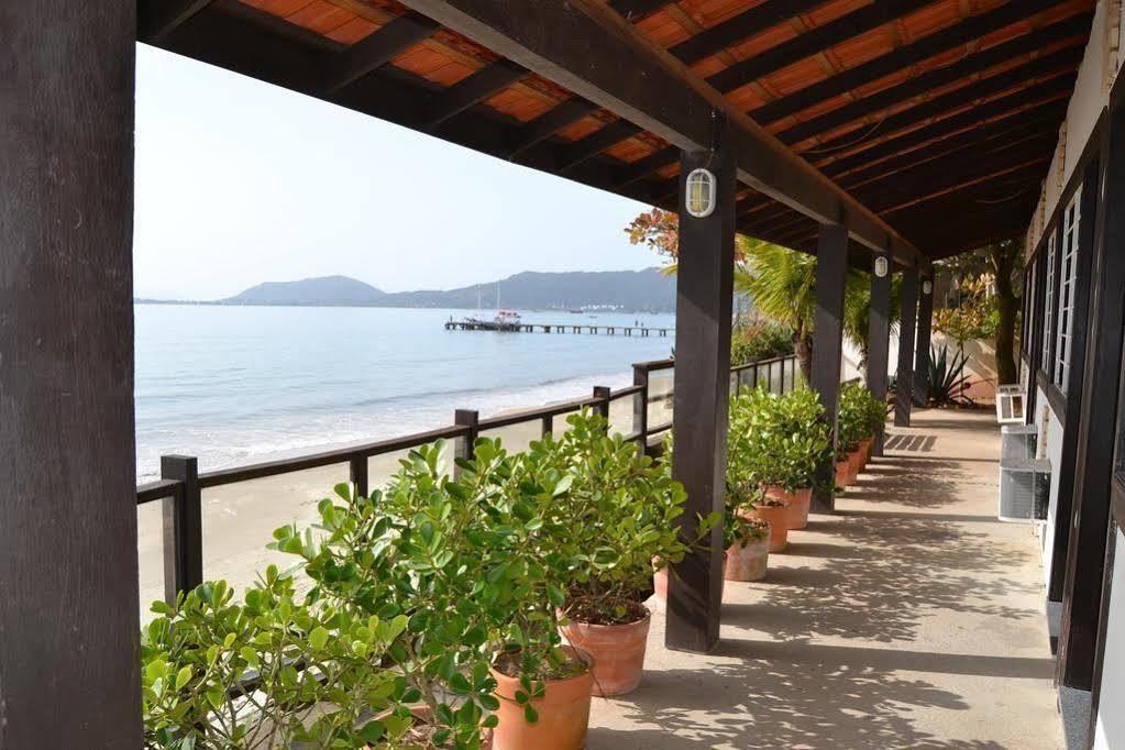 Casa de hóspedes Dos Golfinhos 3*