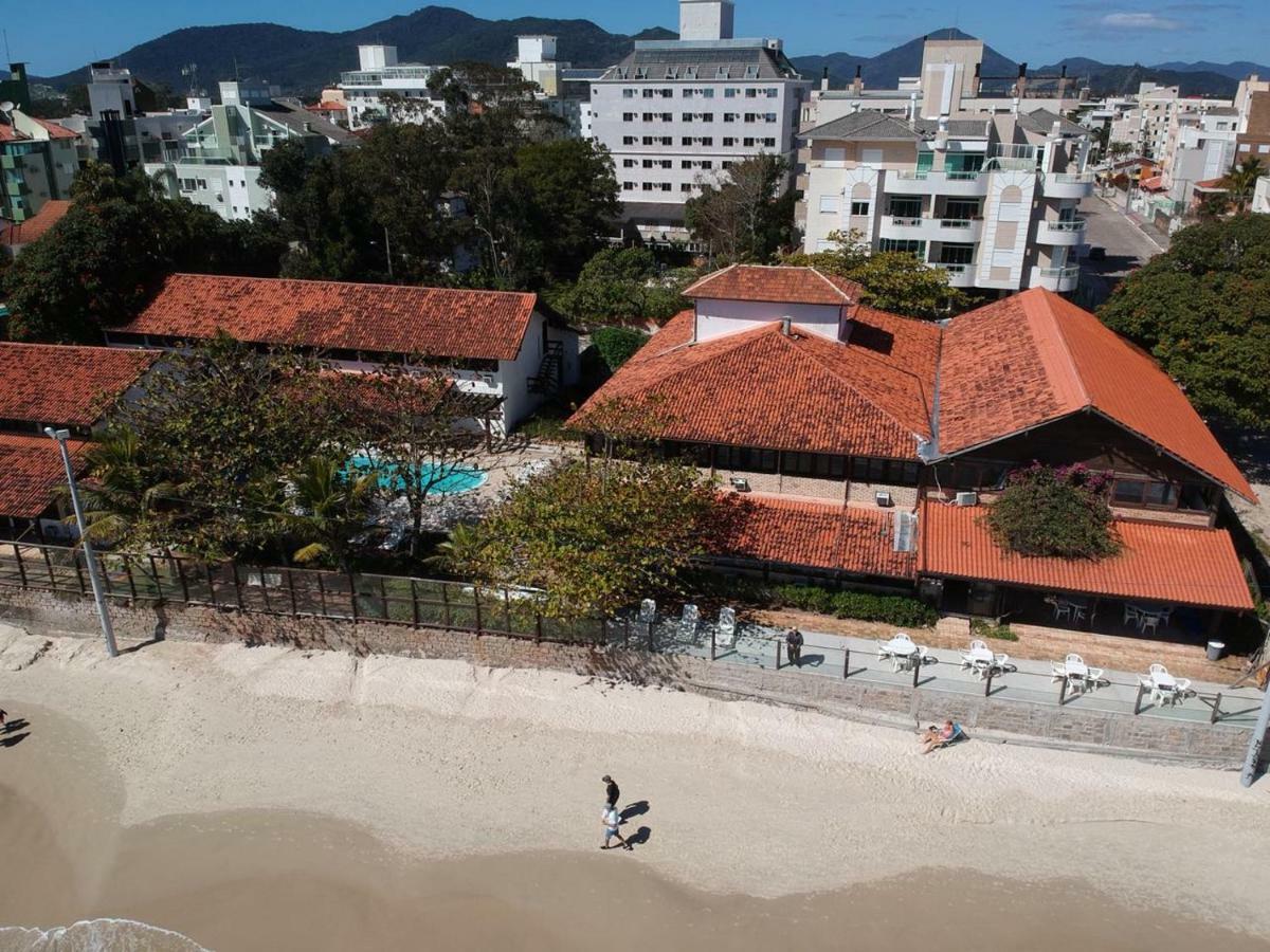 Dos Golfinhos 3*